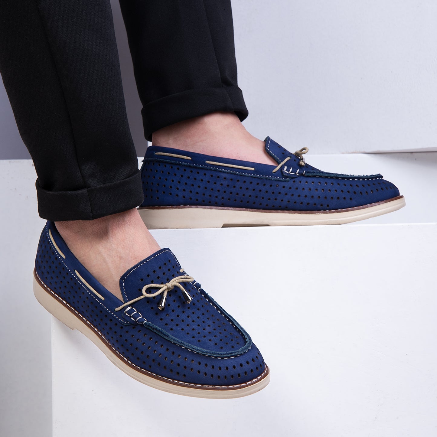 Perforated Laced Loafers (M2)