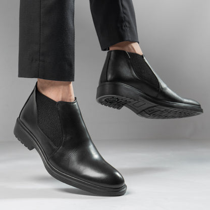 Leather Chelsea Boots (M16)