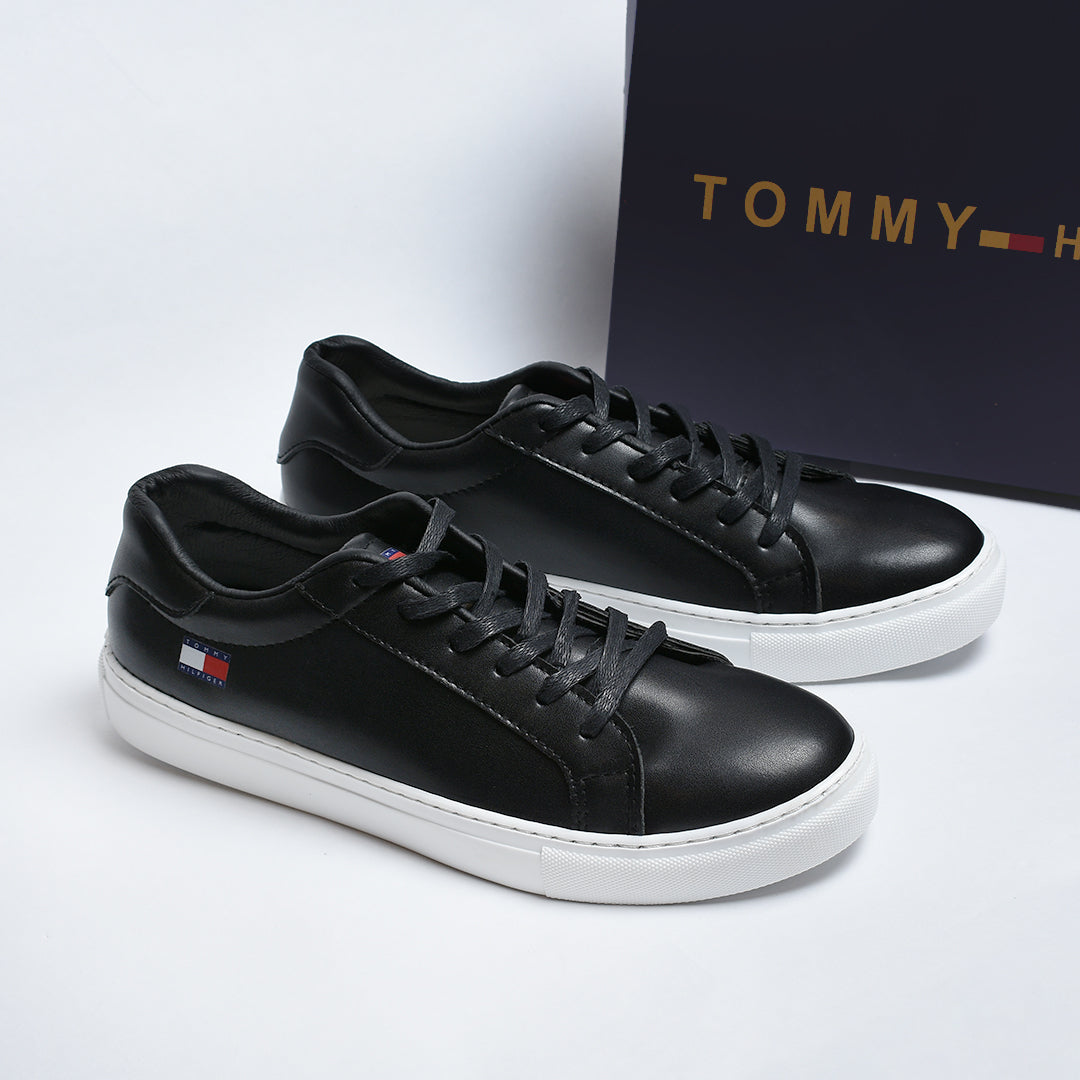 Tommy Logo Sneakers