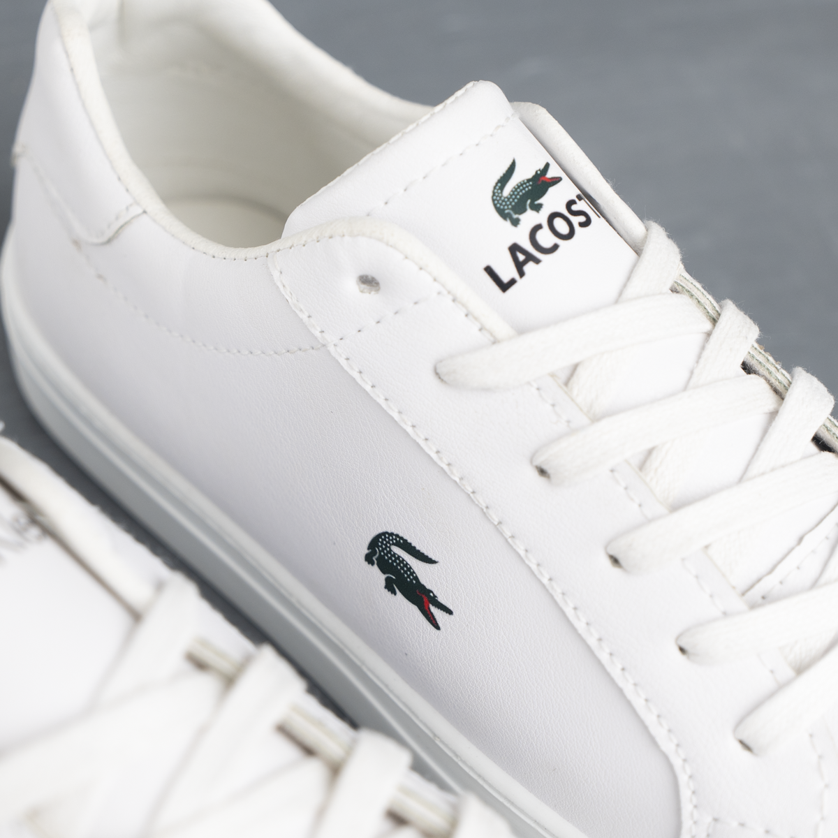 Lacoste Sneakers