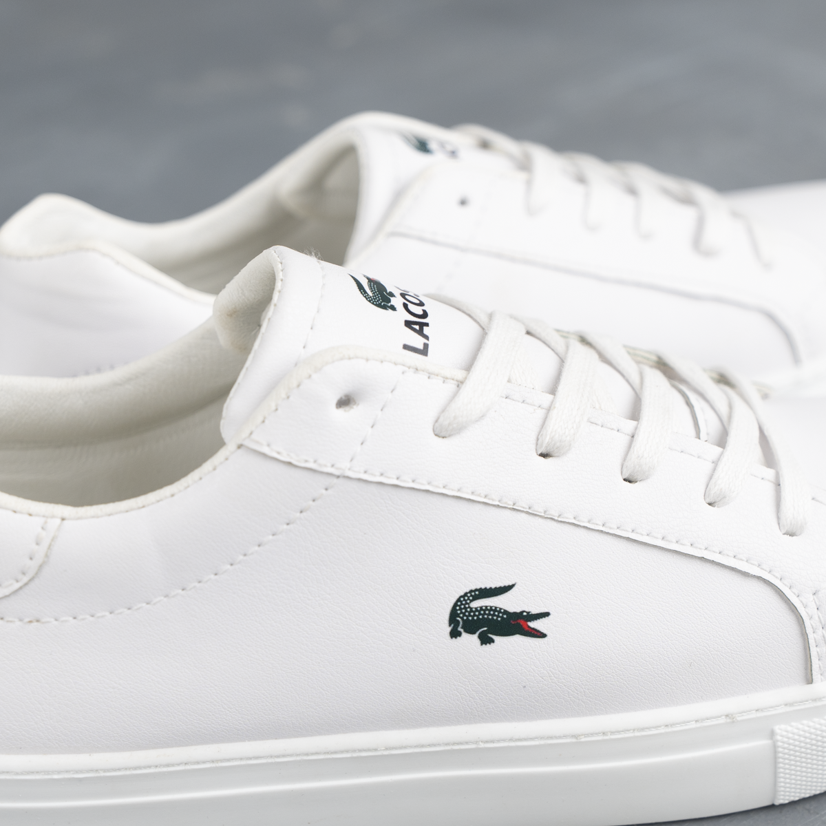 Lacoste Sneakers