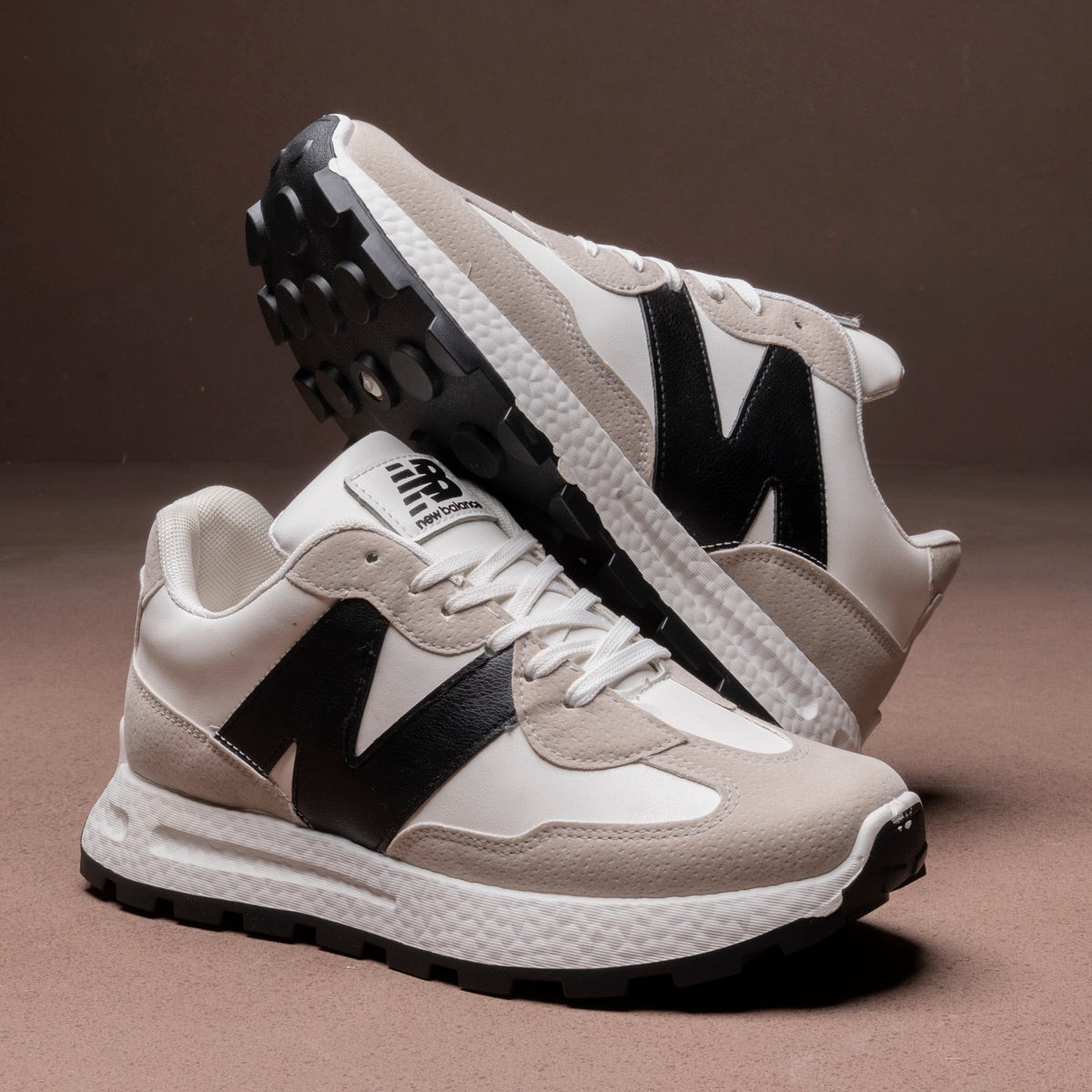 NB Sneakers