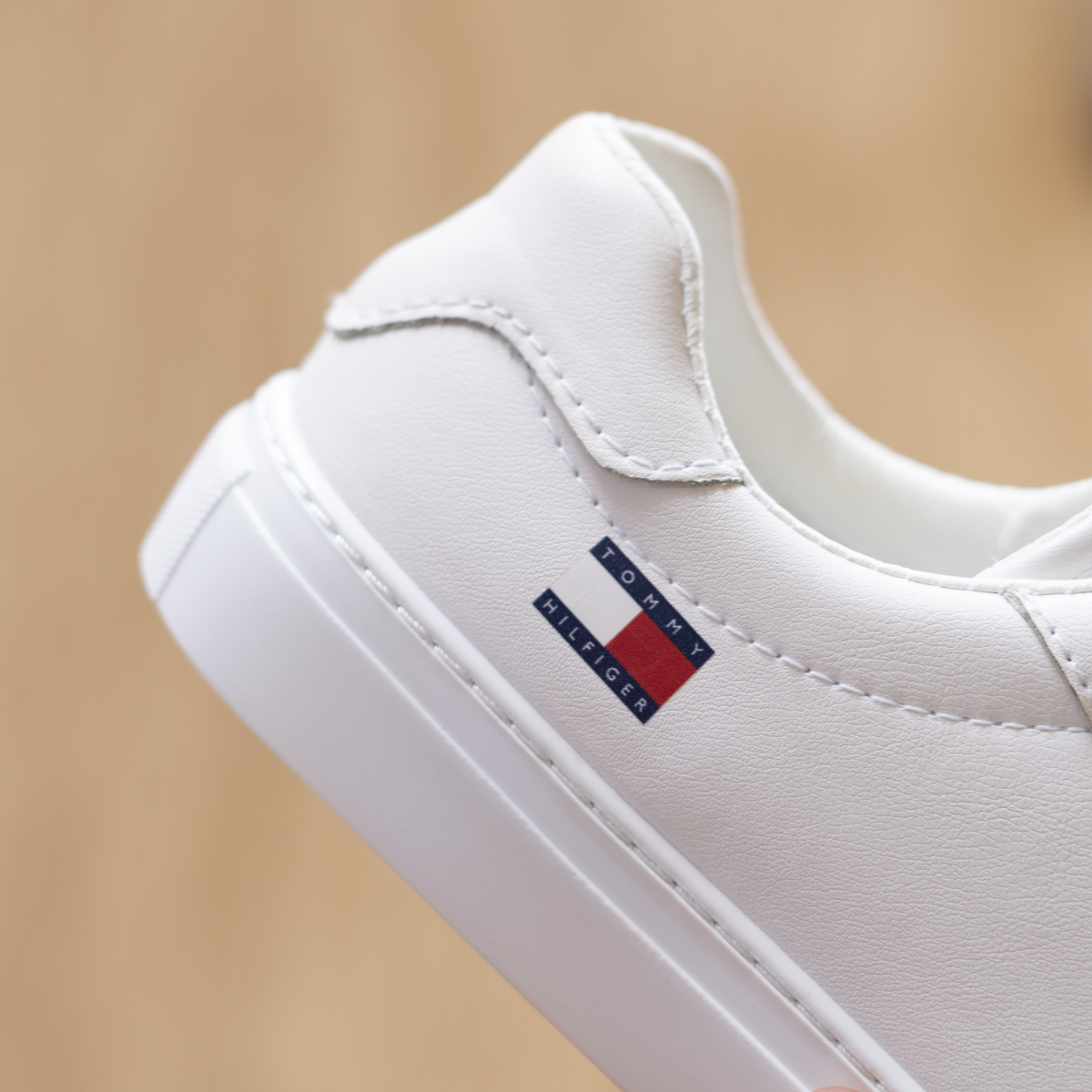 Tommy Logo Sneakers