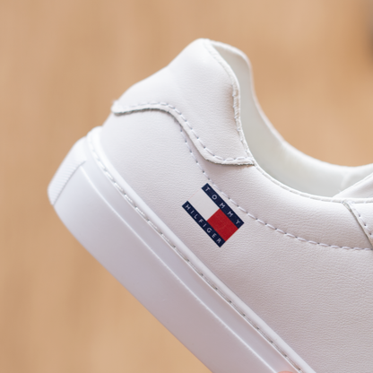 Tommy Logo Sneakers