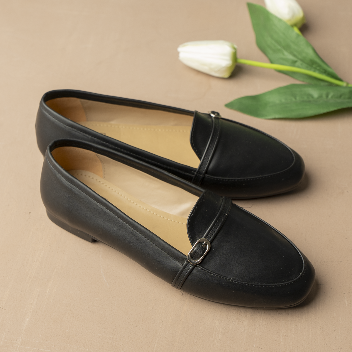 Strap Flat Slip-On