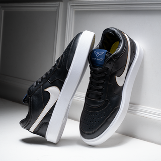 Nike Sneakers BL