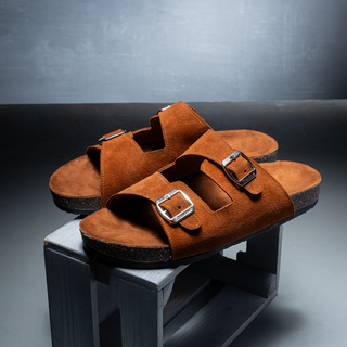 Men’s Slipper with Buckle