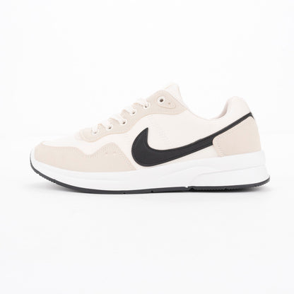 Nike Flat Sneakers