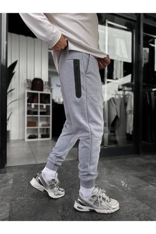 Nike Tech Sweatpants
