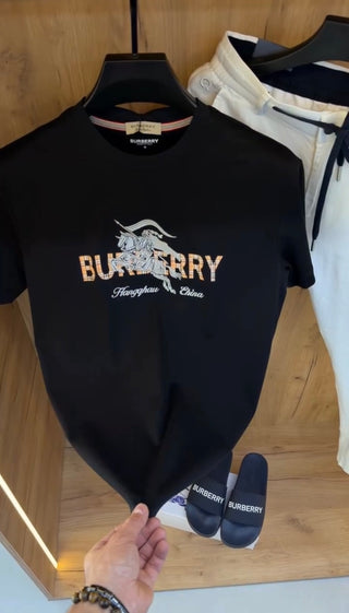 Burberry  T-Shirt