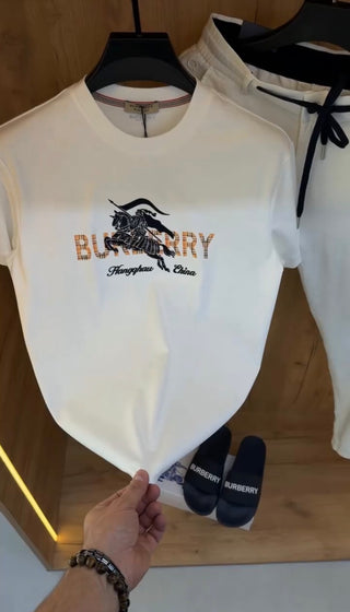 Burberry  T-Shirt