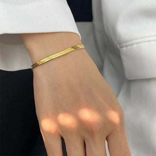 Snake Back Bracelet